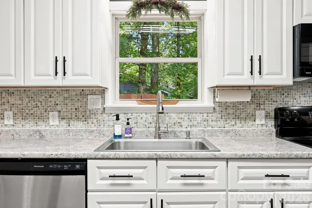 24 Oakwood Road Candler, NC 28715