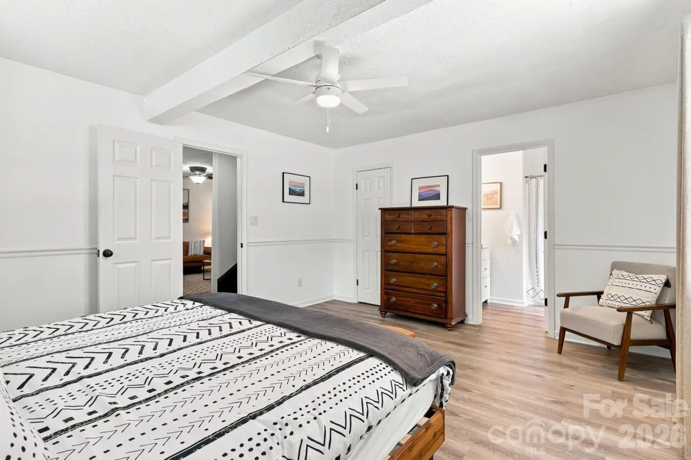 24 Oakwood Road Candler, NC 28715