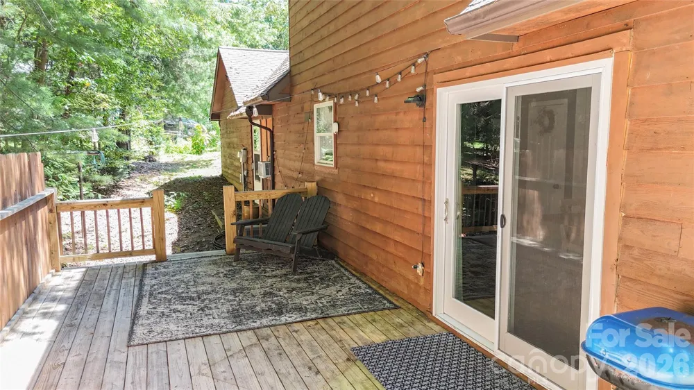 24 Oakwood Road Candler, NC 28715