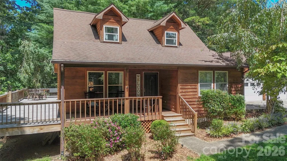 24 Oakwood Road Candler, NC 28715