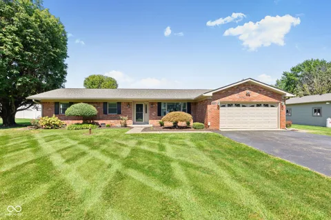 2216 W 400