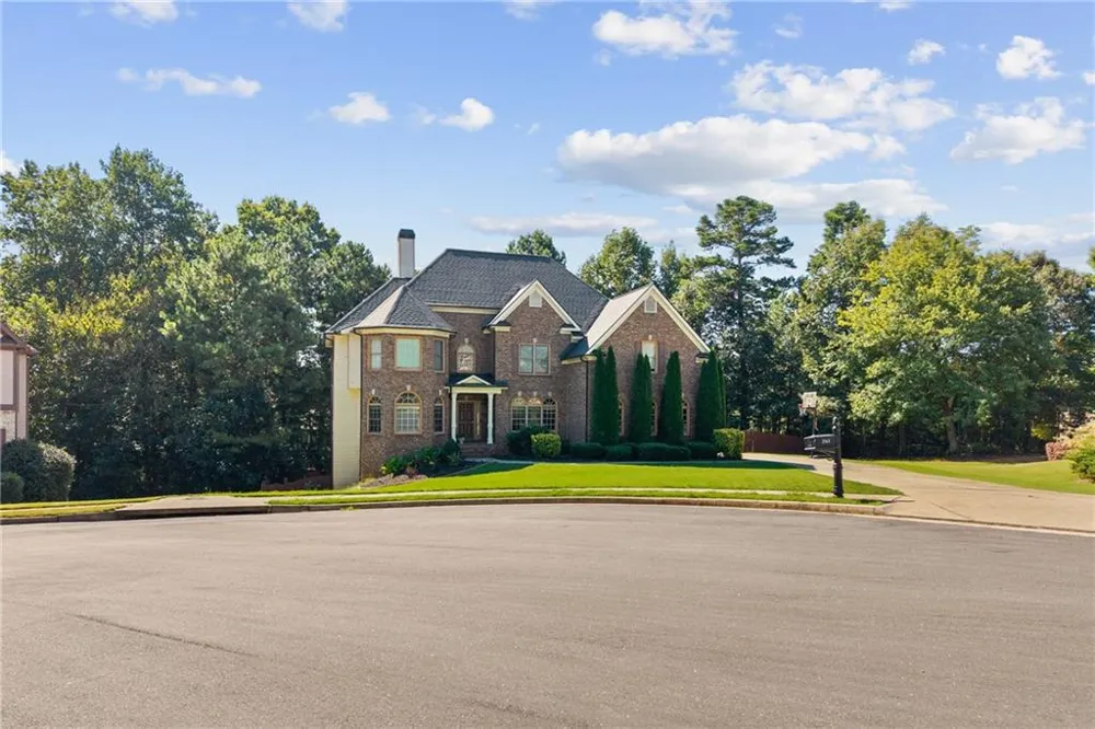 2563 Bogan Bridge Circle Buford, GA 30519