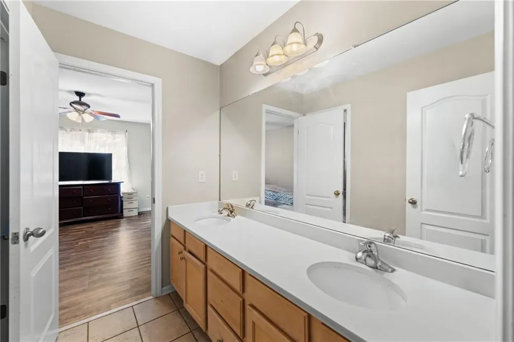 2563 Bogan Bridge Circle Buford, GA 30519
