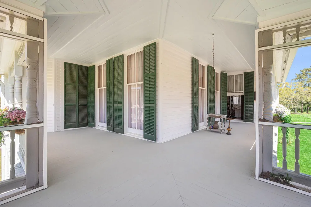 8334 Fm 562 Anahuac, TX 77514