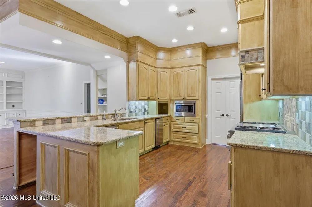 36 Moss Forest Circle Jackson, MS 39211