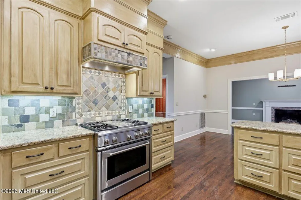 36 Moss Forest Circle Jackson, MS 39211