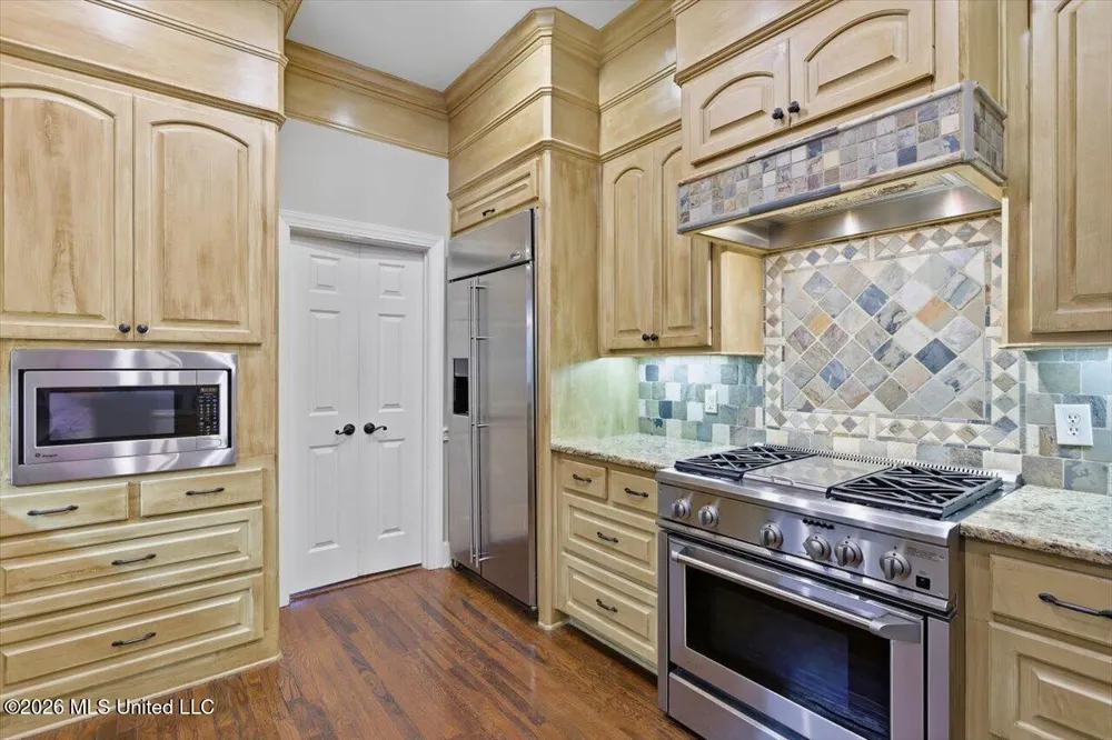 36 Moss Forest Circle Jackson, MS 39211
