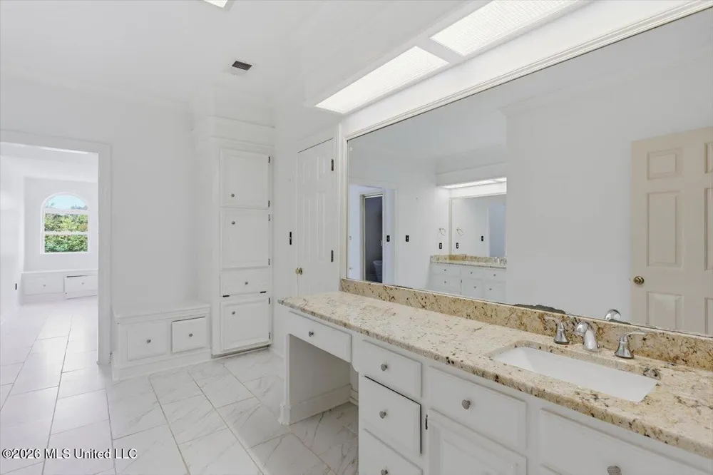 36 Moss Forest Circle Jackson, MS 39211