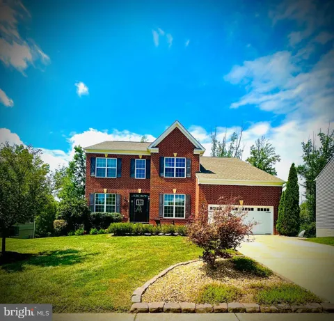 5 HOLLYCREST PLACE