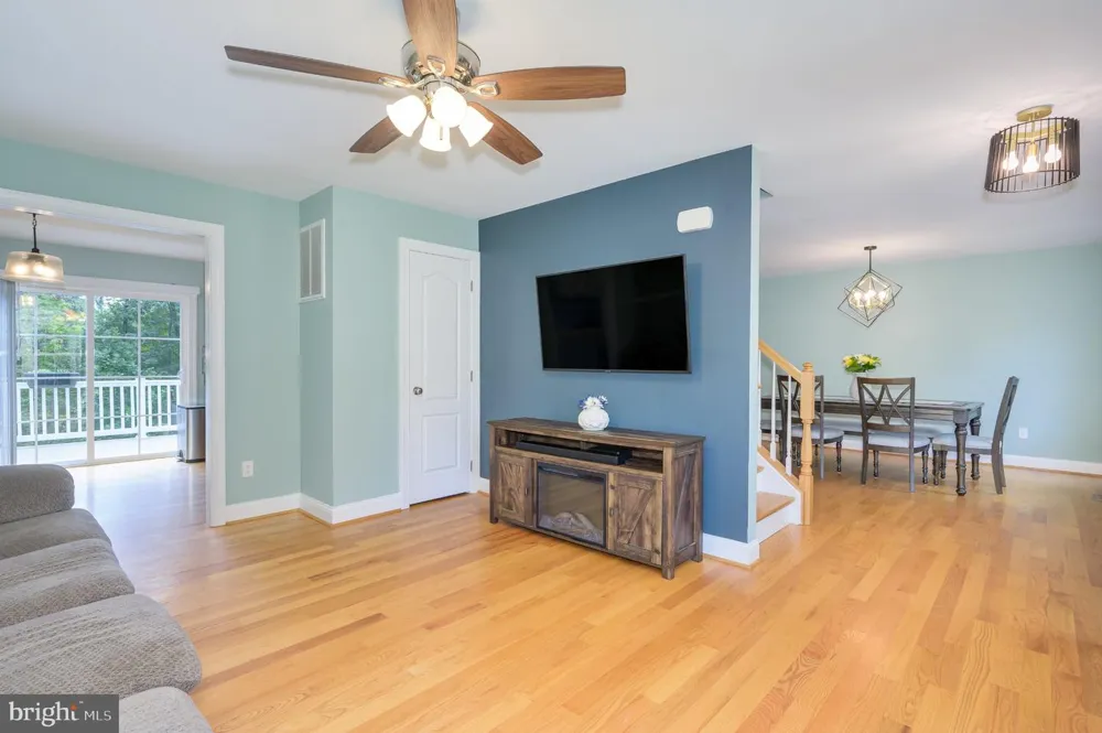 114 COMANCHE TRL Winchester, VA 22602