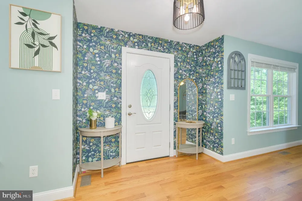 114 COMANCHE TRL Winchester, VA 22602