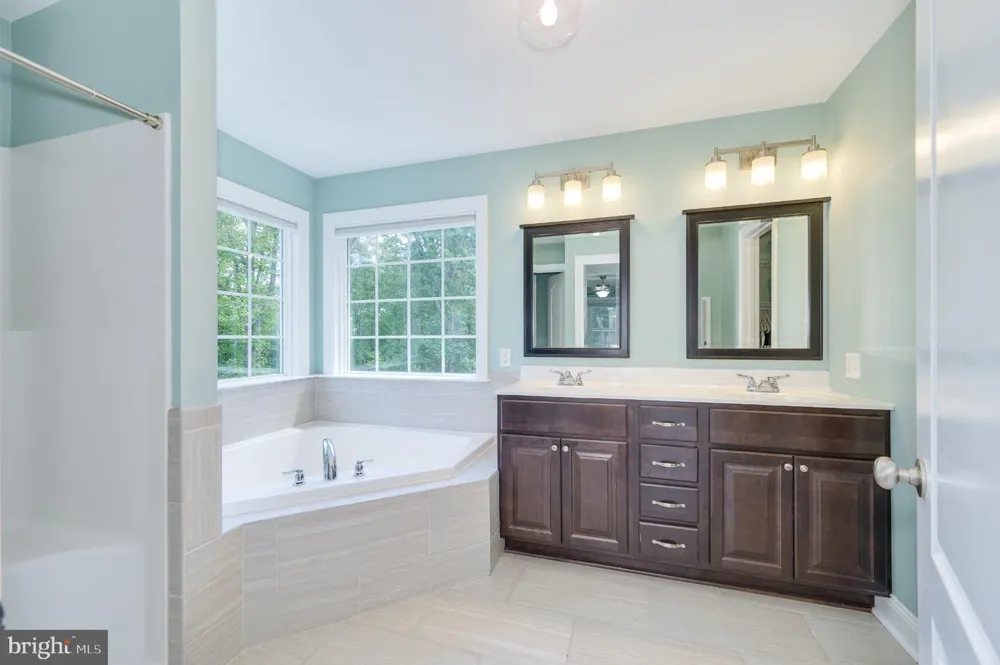 114 COMANCHE TRL Winchester, VA 22602