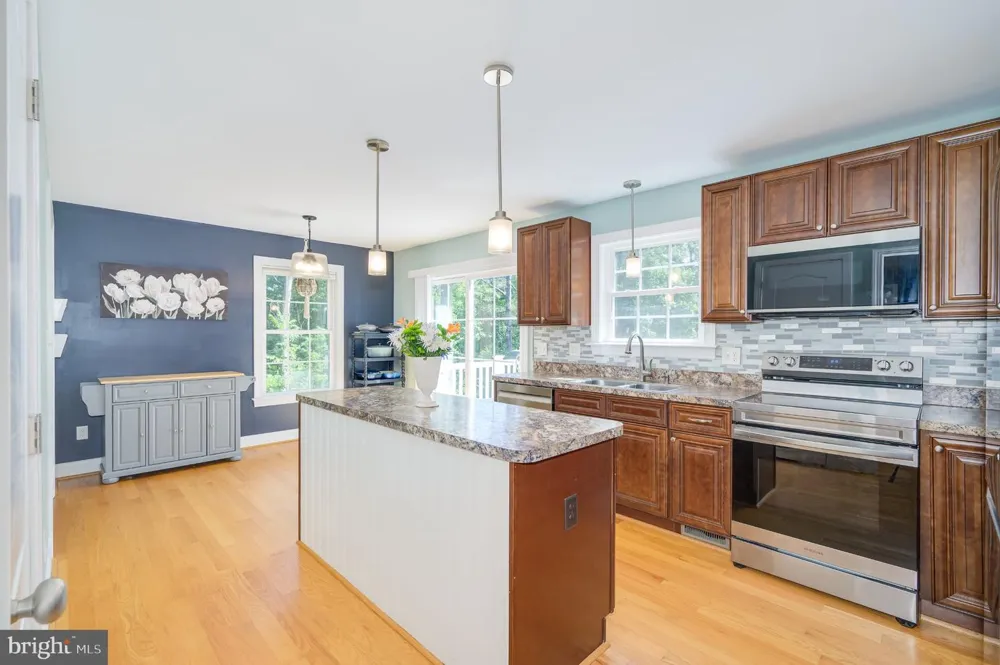 114 COMANCHE TRL Winchester, VA 22602
