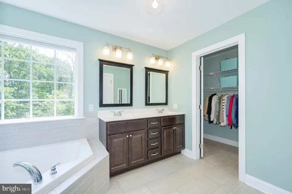 114 COMANCHE TRL Winchester, VA 22602