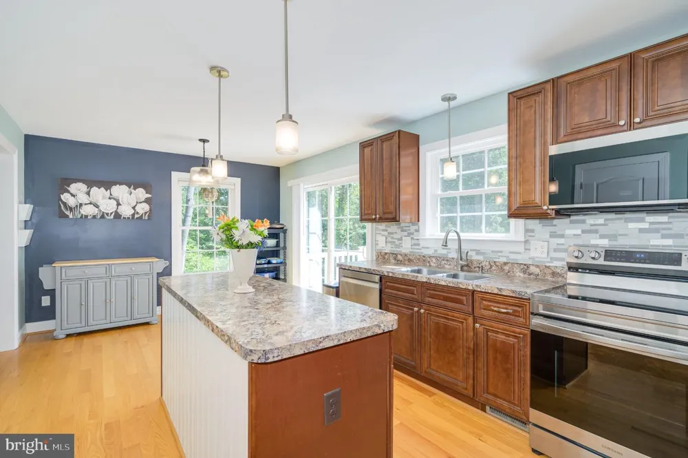 114 COMANCHE TRL Winchester, VA 22602