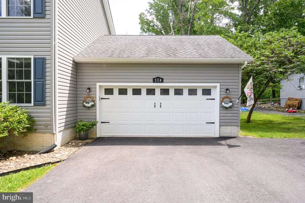 114 COMANCHE TRL Winchester, VA 22602