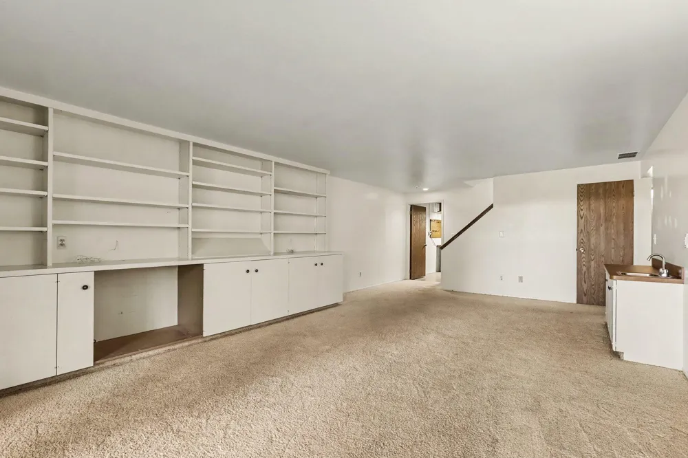 2021 Pauline Court Ann Arbor, MI 48103