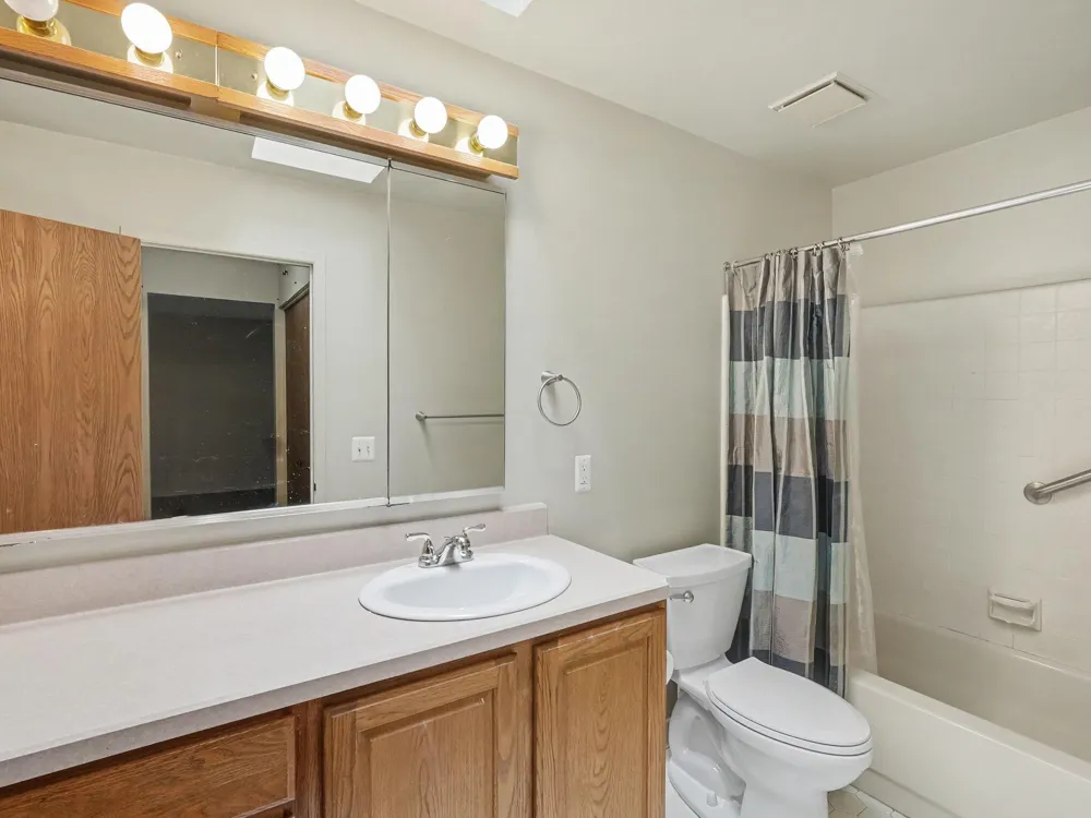 2021 Pauline Court Ann Arbor, MI 48103