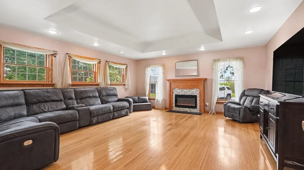 13141 Grass Lake Road Grass Lake, MI 49240