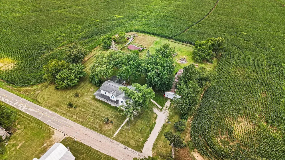 13141 Grass Lake Road Grass Lake, MI 49240