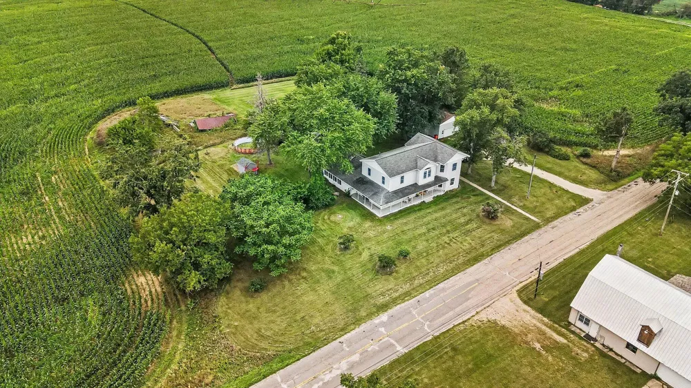 13141 Grass Lake Road Grass Lake, MI 49240