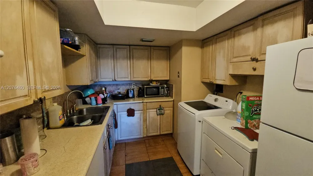 5870 NW 21st St #45-E Lauderhill, FL 33313