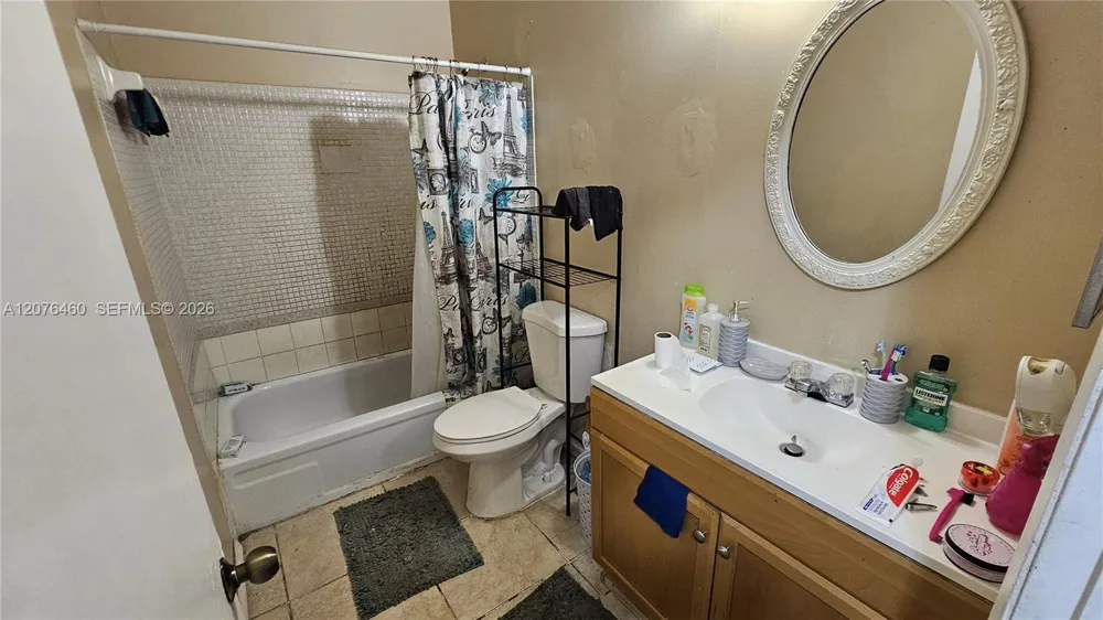 5870 NW 21st St #45-E Lauderhill, FL 33313