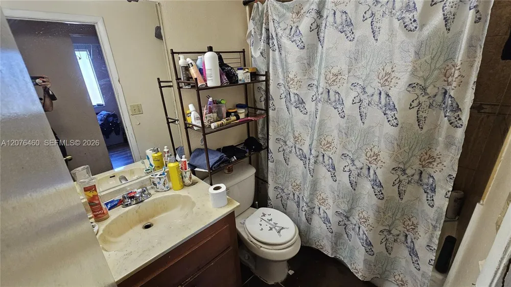 5870 NW 21st St #45-E Lauderhill, FL 33313
