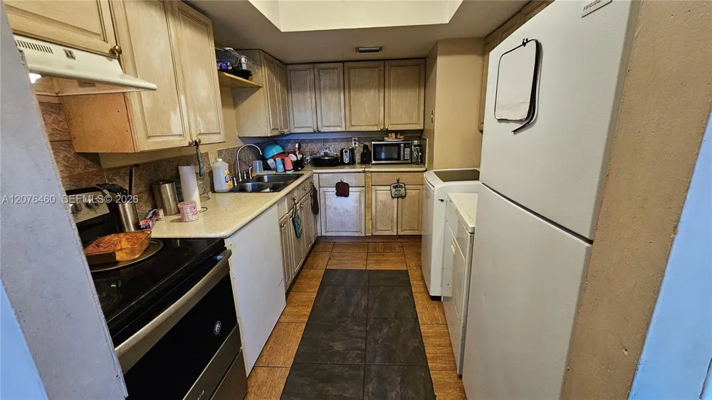 5870 NW 21st St #45-E Lauderhill, FL 33313