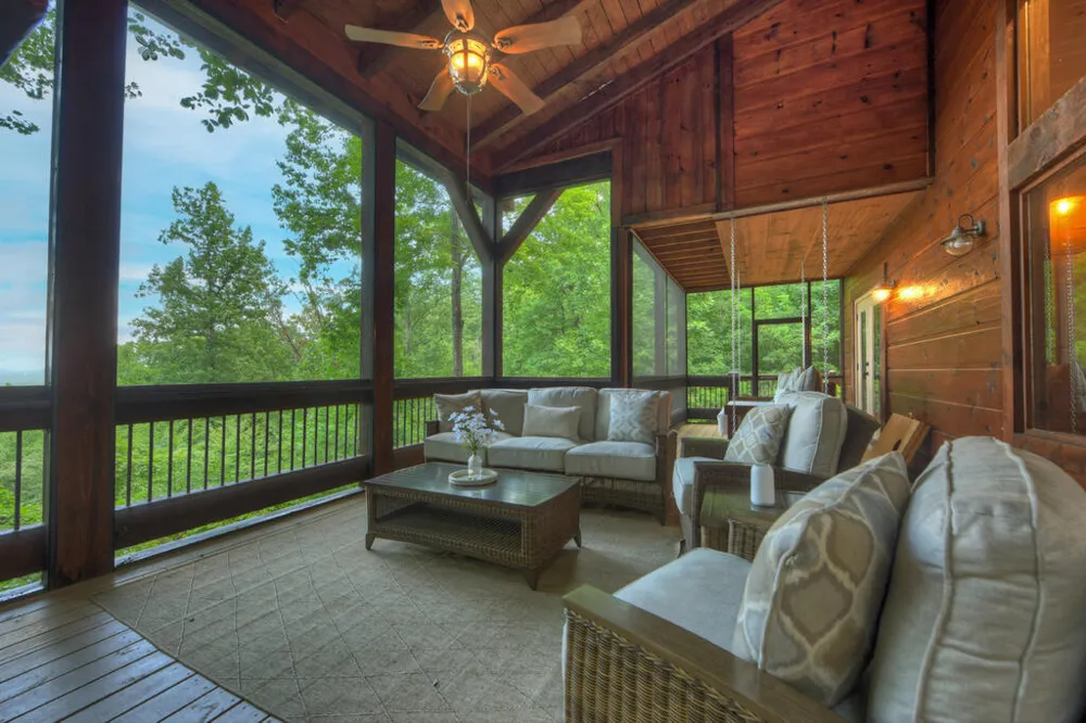 418 Lakeview Drive Blue Ridge, GA 30513