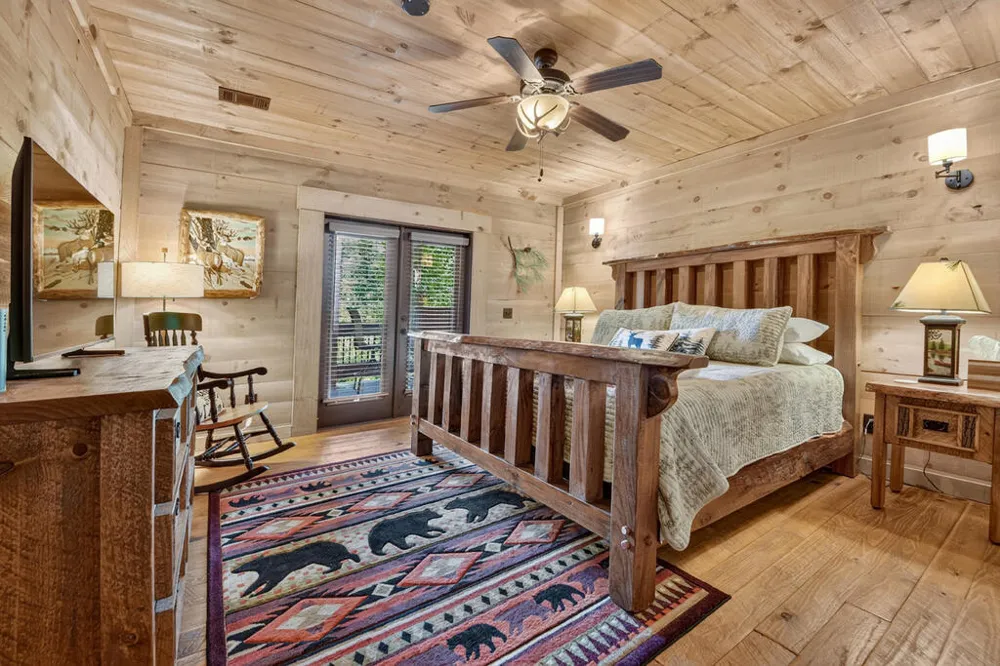 418 Lakeview Drive Blue Ridge, GA 30513