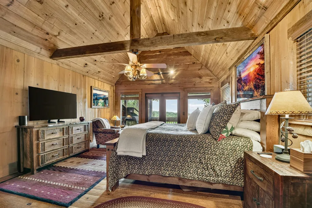 418 Lakeview Drive Blue Ridge, GA 30513