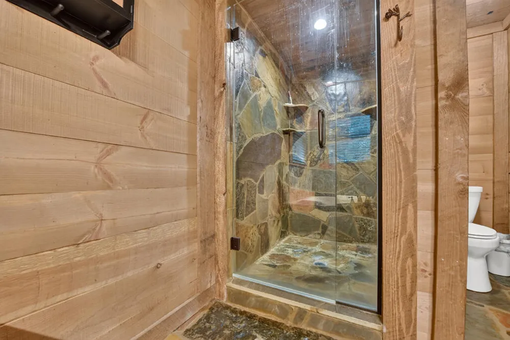 418 Lakeview Drive Blue Ridge, GA 30513
