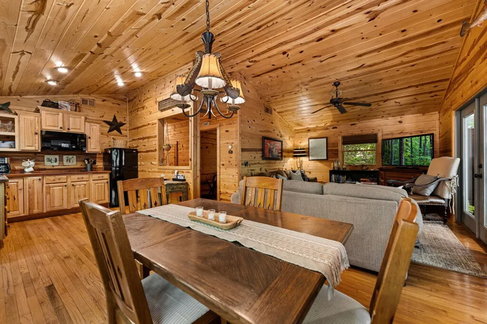 328 Wildwood Trail Mineral Bluff, GA 30559