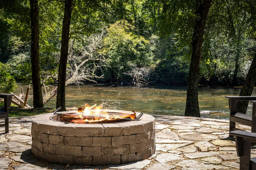 328 Wildwood Trail Mineral Bluff, GA 30559