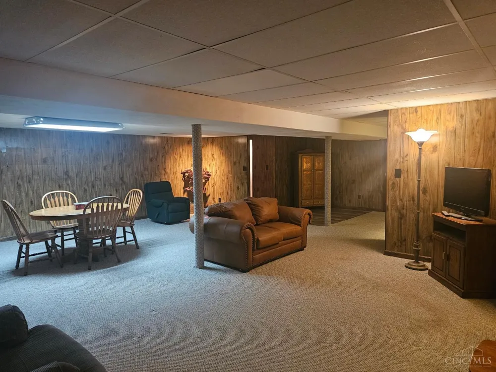 619 Shultz Drive Hamilton, OH 45013