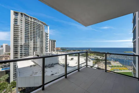 301 1ST STREET S #1804