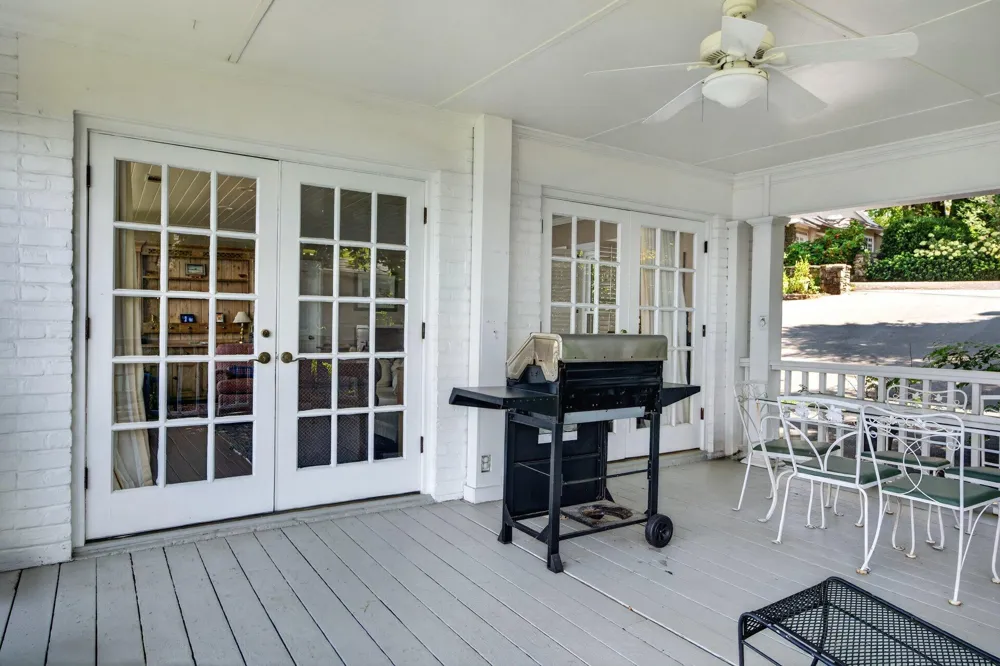 424 W Brow Road Lookout Mountain, TN 37350