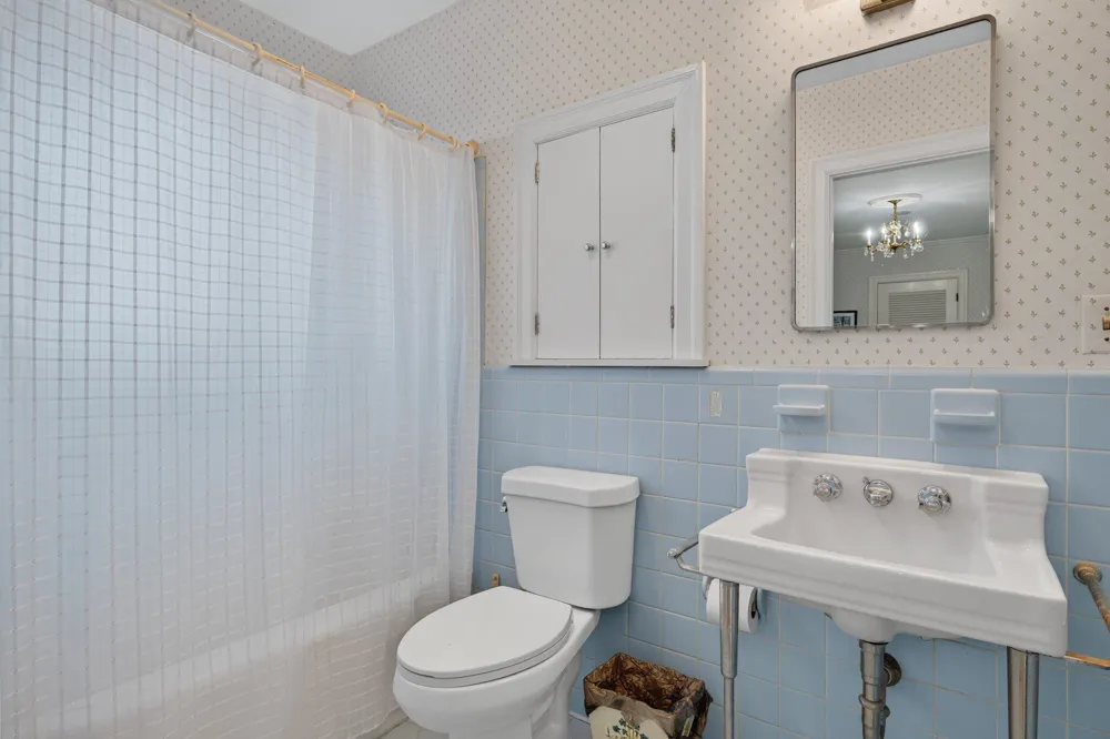 424 W Brow Road Lookout Mountain, TN 37350