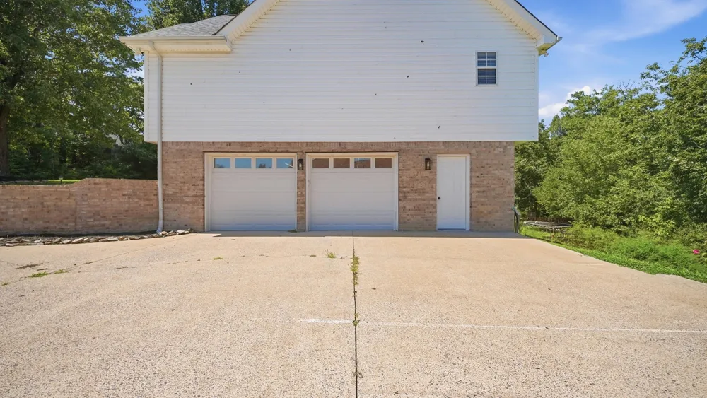 6179 Pringle Drive Ooltewah, TN 37363