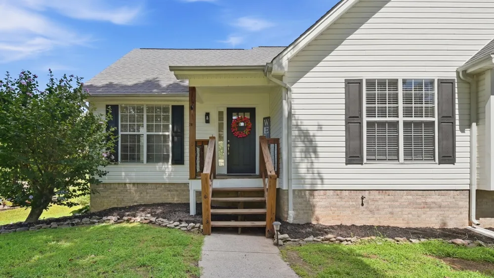 6179 Pringle Drive Ooltewah, TN 37363