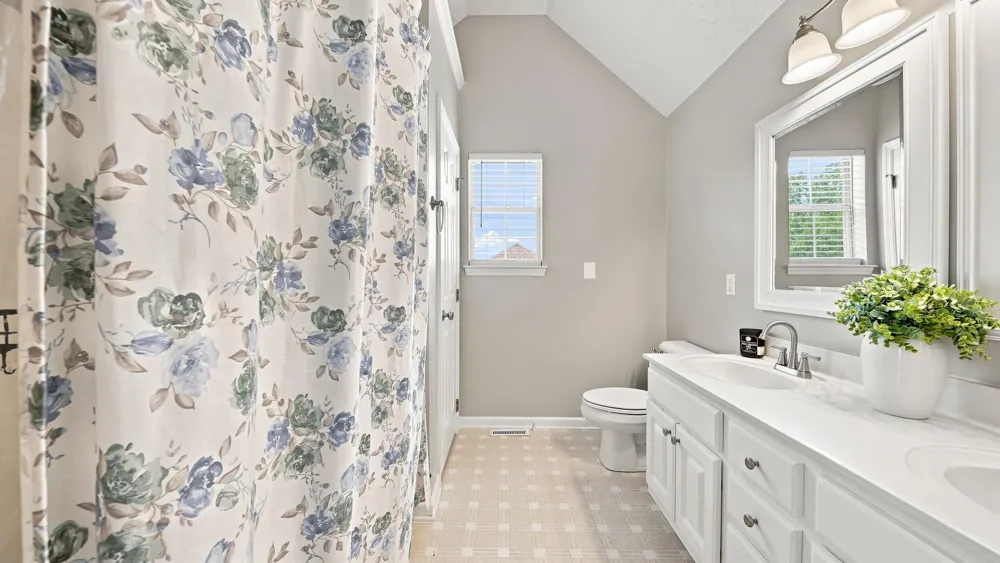 6179 Pringle Drive Ooltewah, TN 37363