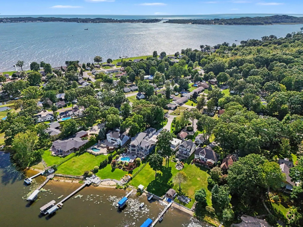 570 Bear Lake Road North Muskegon City, MI 49445