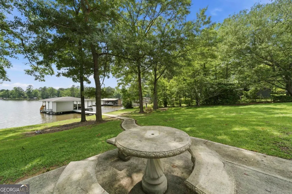 179 Napier DR Eatonton, GA 31024