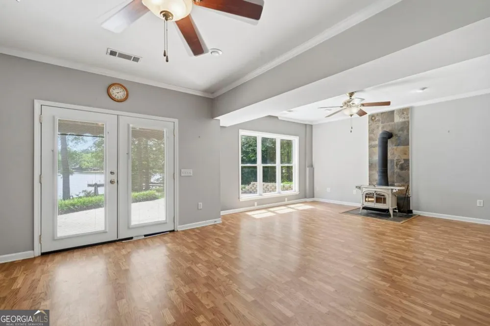 179 Napier DR Eatonton, GA 31024