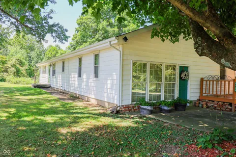 4566 W State Road 56