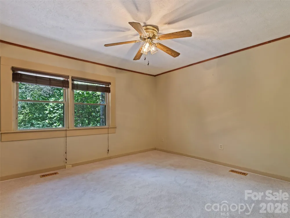 36 Mulberry Lane Maggie Valley, NC 28751
