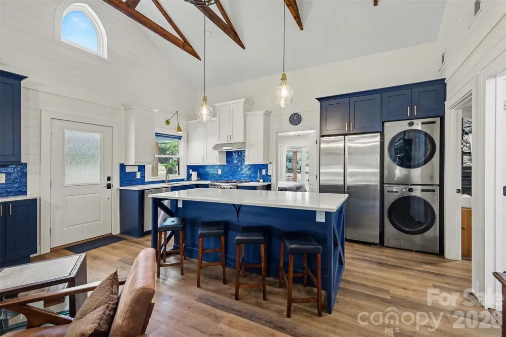 801 W Catawba Avenue Mount Holly, NC 28120