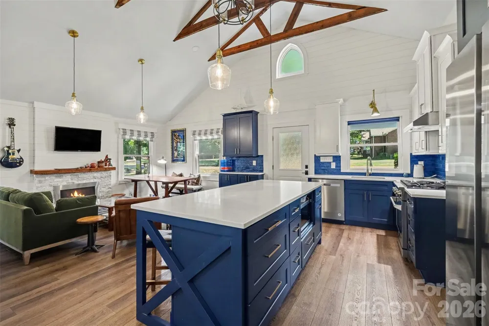 801 W Catawba Avenue Mount Holly, NC 28120