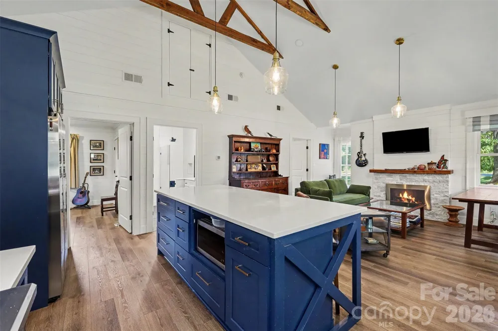 801 W Catawba Avenue Mount Holly, NC 28120